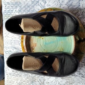 Dansko slip on shoe size 39 (9)